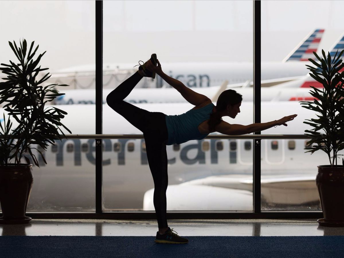 MagazineVoyages's tweet photo. Pendant les weekends du 13 juillet au 18 août, @ParisAeroport met en place des animations gratuites de yoga Nidra, en partenariat avec le Tigre Yoga Club, dans les aéroports Paris-Orly et Paris-CDG pour passer un vol détendu et serein. @CDGFACILE #voyagesvoyages #yoga #relax #CDG https://t.co/iWwMD5Jqyu