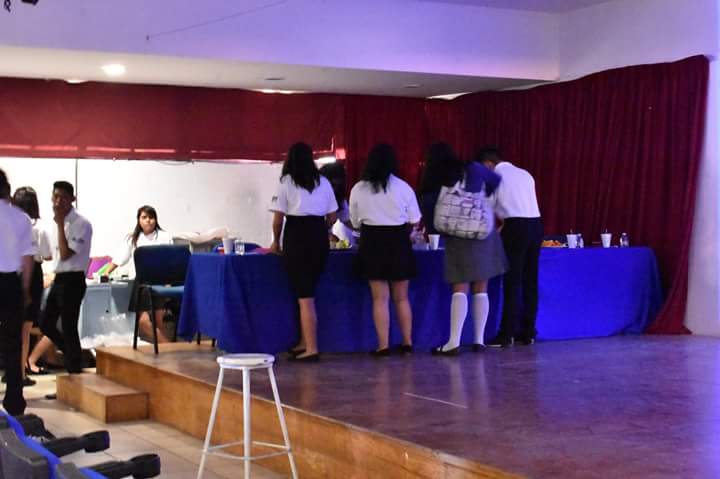 HeForSheC49's tweet photo. #Diadeltenedor2018 #heforshe  • #onumujeres • #HiEmmaLoveyouAll https://t.co/DRZtM7QhBd
