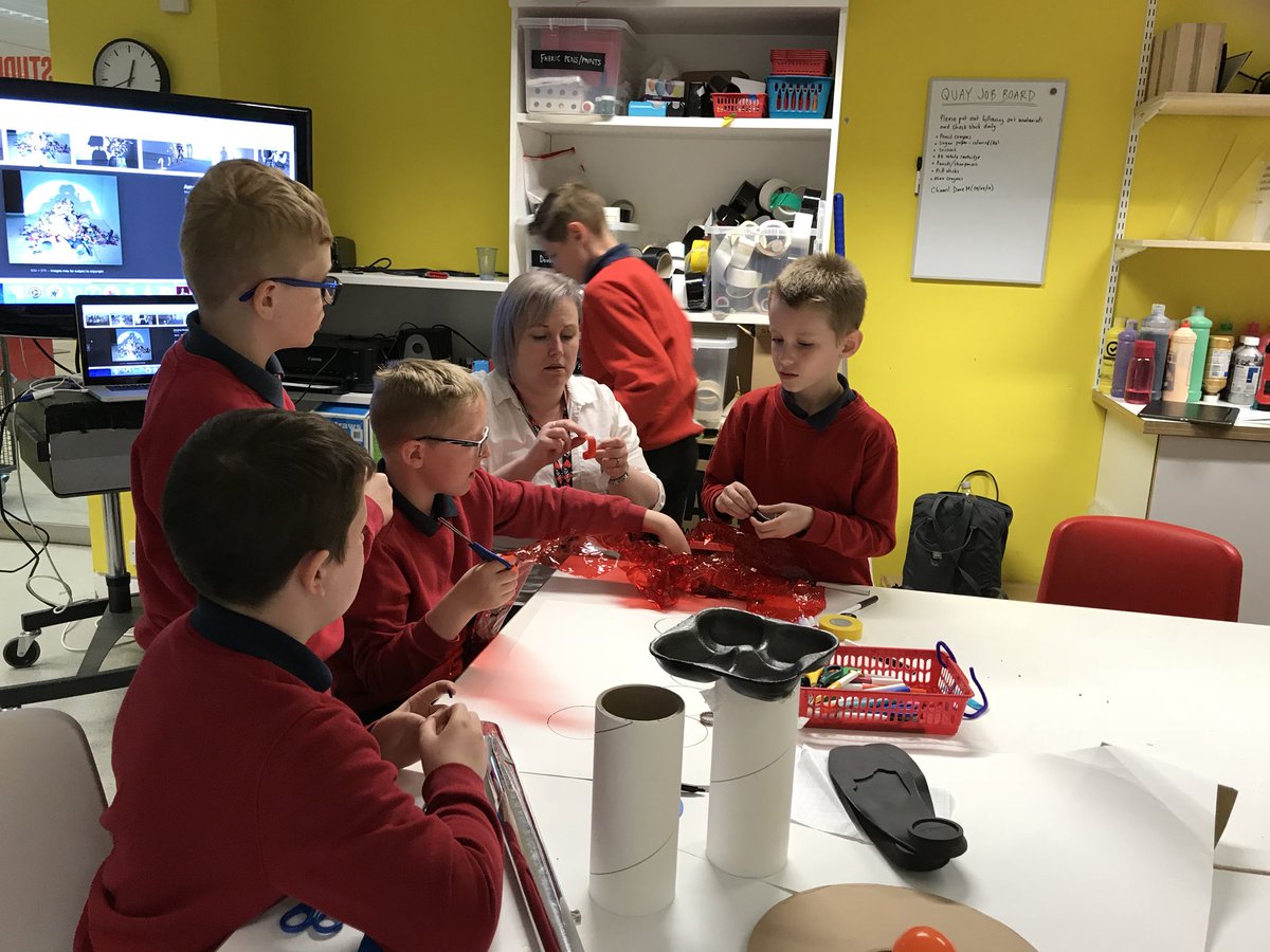 HollyStevens_'s tweet photo. Playing Pictionary but junk-modelling style! Class 13 are so engaged! They’re having such a great time! @balticmill  @SMemorial https://t.co/1XRCo6HtZs