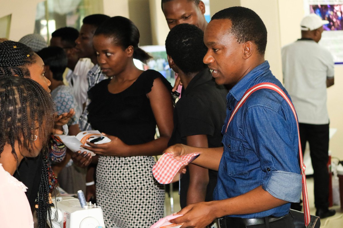 bunihub's tweet photo. @taitanzania in @HDIFtz #Innovation #exhibitions with jaliProject-producing reusable #Pads (JaliPads) for #adolescentes to fight issues on sexual and reproductive health.
#IW2018 #InnovationIntoAction #development #health #Education #WASH https://t.co/nxVsMSIgqX