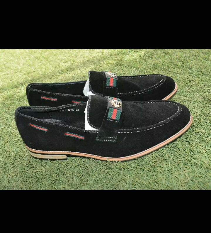 Mrmoday's tweet photo. DM or Whatsapp  +2349068660769 To Order ur Designer Gucci suede shoe https://t.co/oXhbdGp5wY
