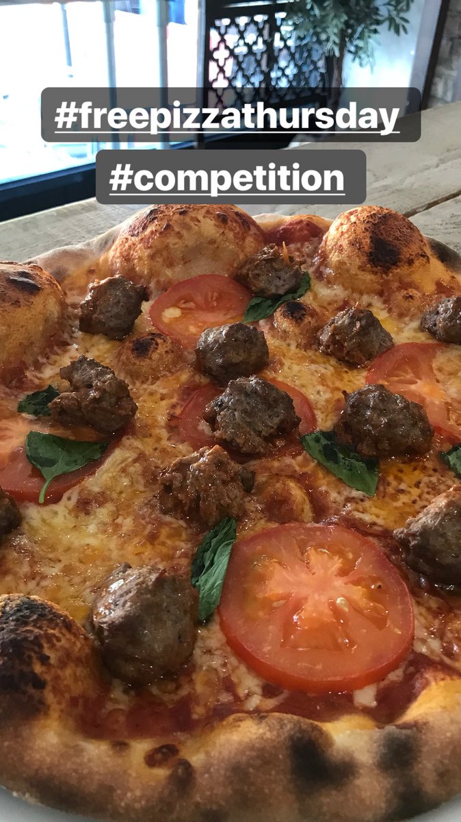 #FreePizzaThursday #competition RT and follow for a chance to #win a 12” Pizza 🍕 of your choice! Good luck 🍀