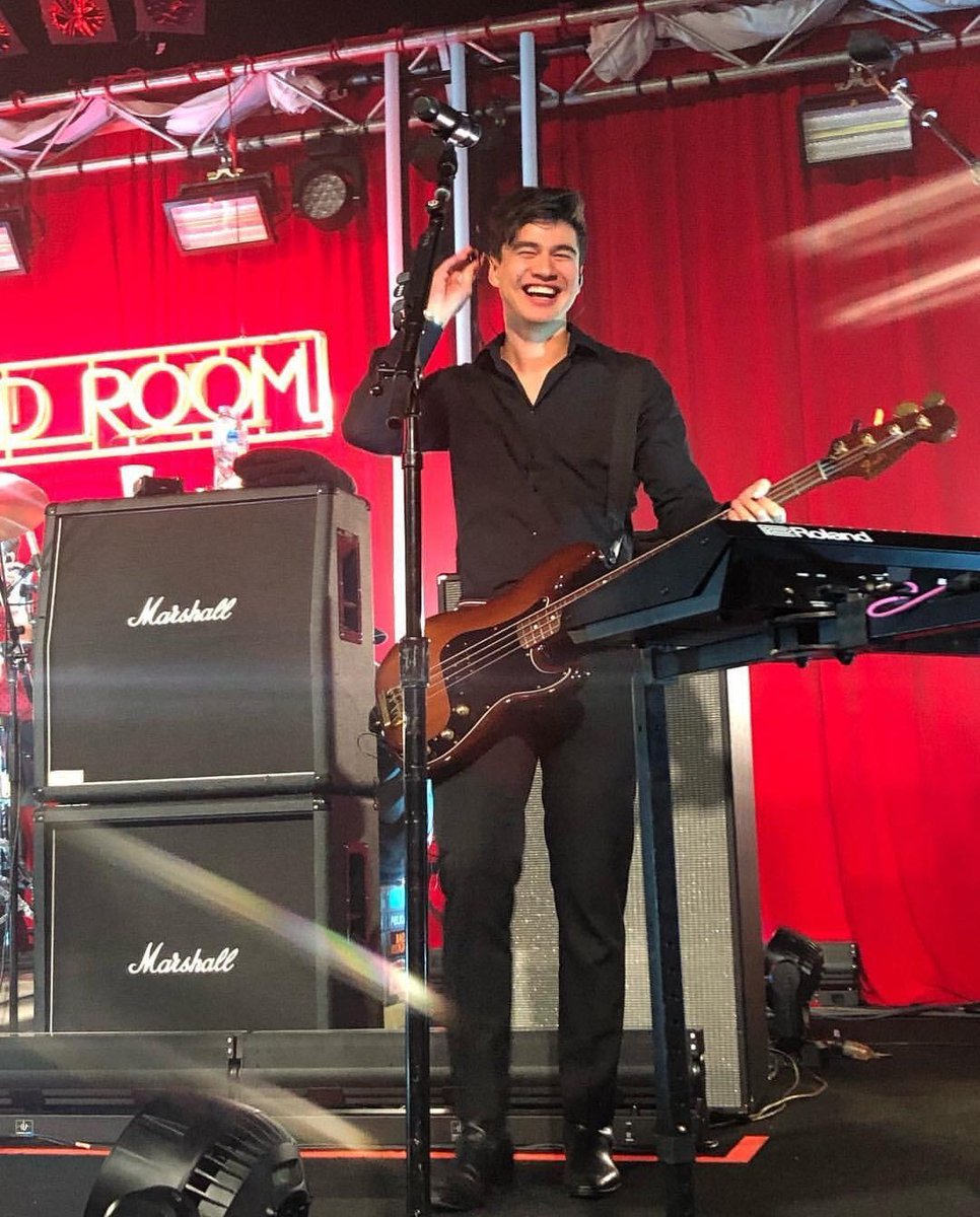 5sosworldalerts's tweet photo. EVERYONE IS A CALUM GIRL RIGHT NOW 

📸: emma_conroyy on IG https://t.co/2BdK5SpvdY
