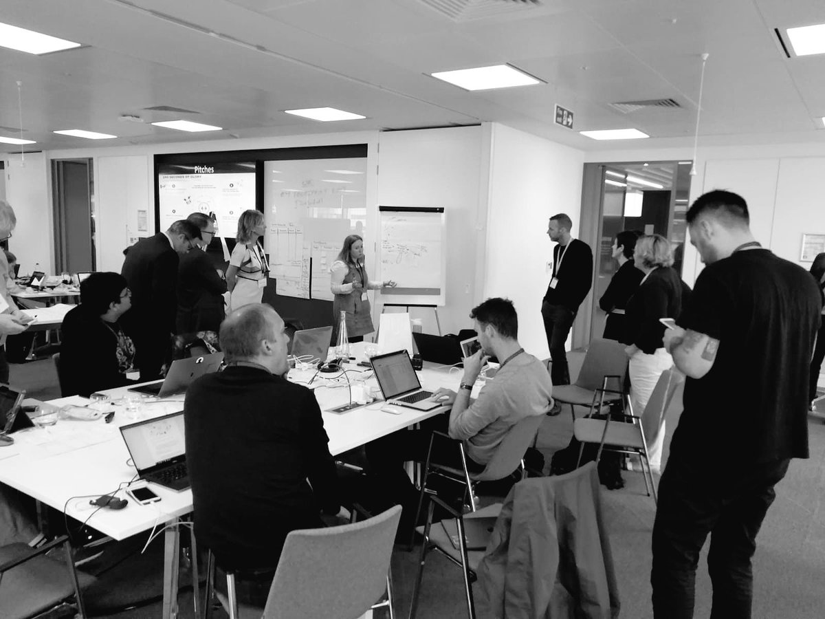 DXC_UKI's tweet photo. Teams throughout #FCASprint are having 'pitch rehearsals' to ensure that their pitches run as smooth as possible today. Practice makes perfect! @DXCTechnology @TickSmith @TheFCA @Fixnetix @BAESystemsInc @WellsFargo https://t.co/Nvda0BvG01