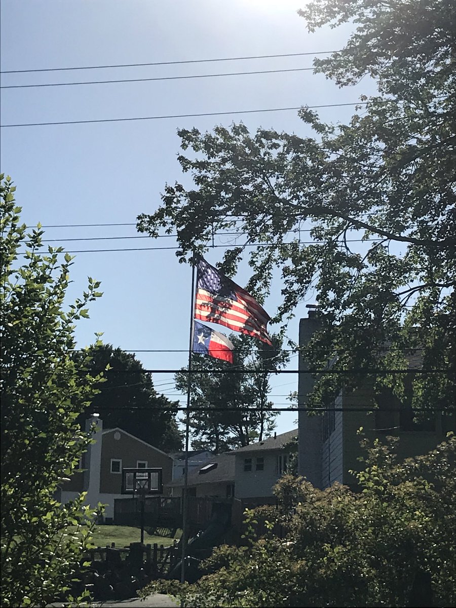 @FOX29philly Texas flag flying awaiting arrival of Austin Pratta @sevspratta @Buccigross @austintexasgov @KVUE