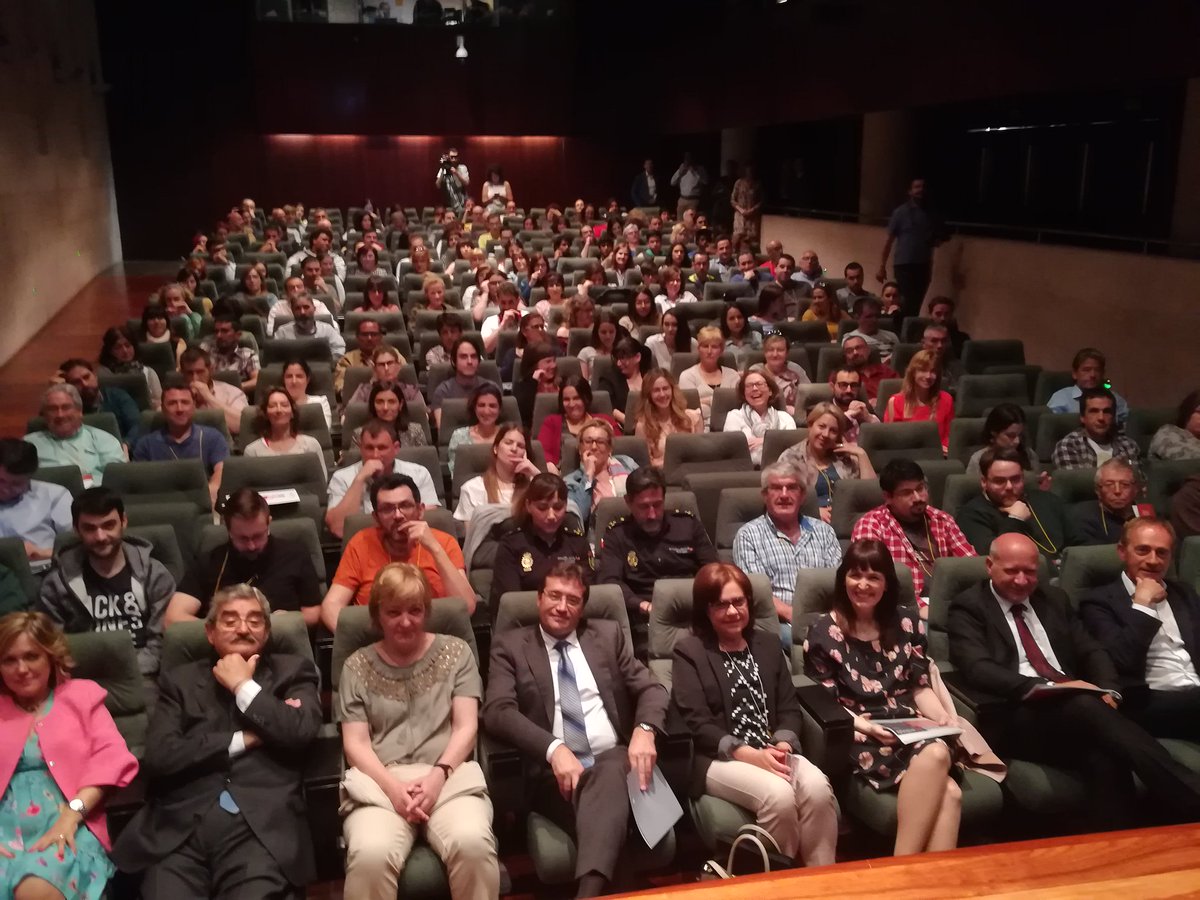 sbernues's tweet photo. Enhorabuena a @danitortajada por su excelente trabajo. Muchas gracias a @josanoliva @JaviGarciaAnton y resto @mkdepymes en una nueva edición de #ideandando2018 @adesho6 @HoyadeHuesca https://t.co/dIRPnRCZvl