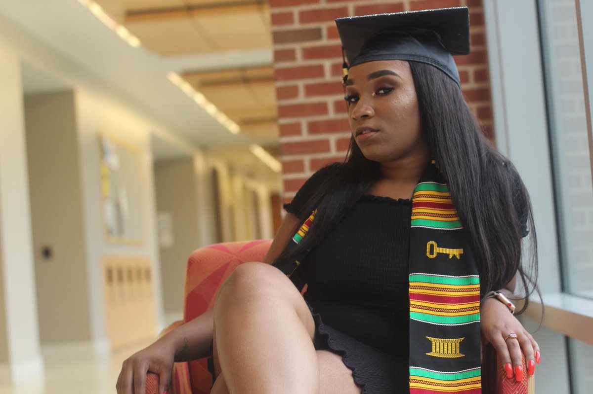 _Cyntiaaa's tweet photo. TODAY IS THE MF DAY. Itโs all about usssss #ClassOf2018๐ #May24th #LastButNotLeast #ImDoneForNow https://t.co/j78Z6wMrkf