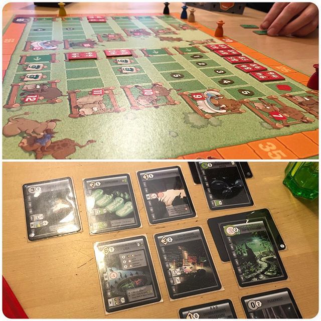 Bretterwisser's tweet photo. Was der @Spiel_Er_Leben kann, dass kann ich auch. Alte Spiele auf den Tisch bringen und Spaß haben. #darkpact #tanzderhornochsen #raceforthegalaxy #brettspiele #brettspiel #boardgames #bgg #bw https://t.co/XvTtoMuuuZ