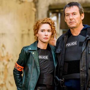 agents_associes's tweet photo. 🎬🎥 @maira_schmitt et #MathieuTorloting reprennent leurs rôles respectifs d'"Eloise" et de "Valentin" pour le tournage de "#LéoMatteï".🎥 https://t.co/ocpcmSF2CC