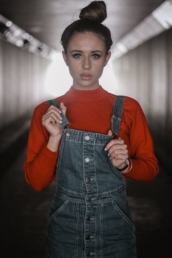 ngbay_com's tweet photo. Do you feel the nostalgia over Denim Jumpers? Show us your pictures wearing jumpers then and now!

#ThrowbackThursday #NgBay #DenimJumpers https://t.co/rotiMutm0t