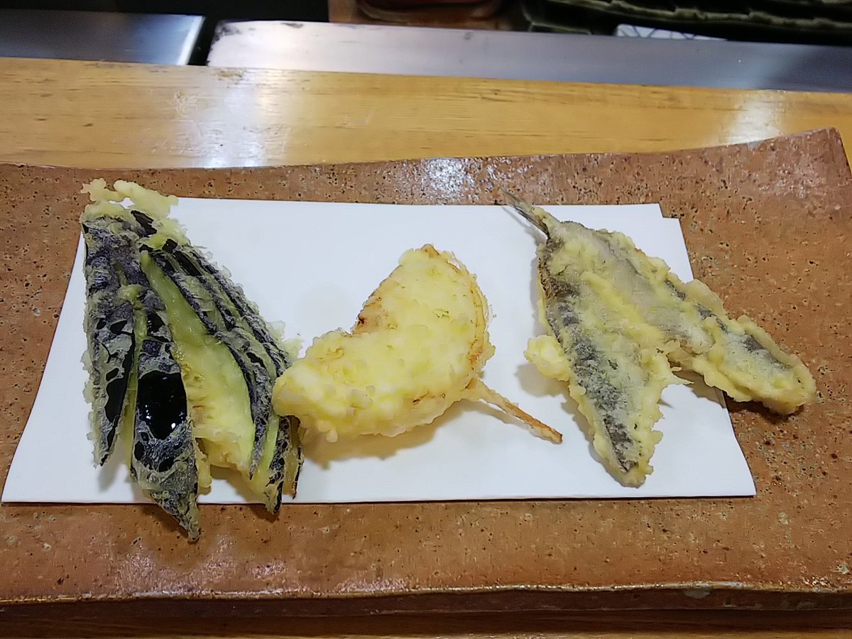 ট ইট র せーぱん アトリエせーぱん 平日だけど贅沢してみた 目の前で揚げてくれる天ぷら屋さん 水戸の 瀧口 天麩羅定食 松 2 400円 熱々サクサクでプリプリです 美味しいやつは塩がオススメ ট ইট র せーぱん アトリエせーぱん 平日だけど贅沢してみた 目の前で揚げてくれる天ぷら屋さん 水戸の 瀧口 天麩羅定食 松 2 400円 熱々サクサクでプリプリです 美味しいやつは塩がオススメ