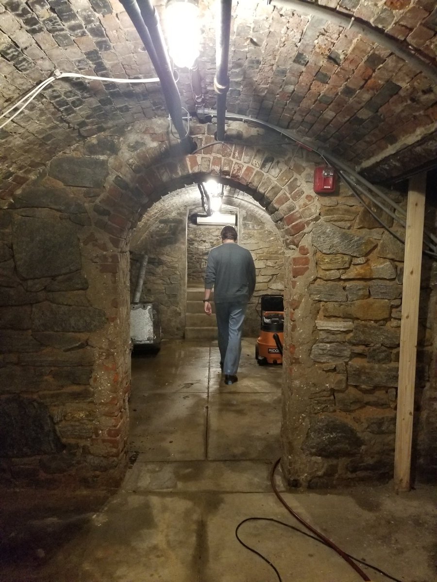 jedihacks's tweet image. Last night @caker showed me around the new @linode HQ and we chatted about special programs for Startups in Philly.  Can&apos;t wait to give them a spin... And y&apos;all *got* to see their office