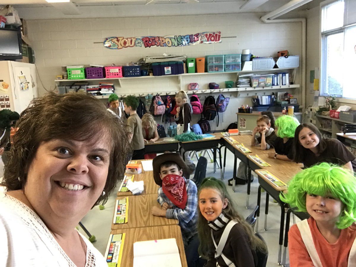 hmfrancisco's tweet photo. I hope the principal is considered a special guest! @FAWcrusaders 3rd grade #WonkaDay https://t.co/3kw45Si2i5