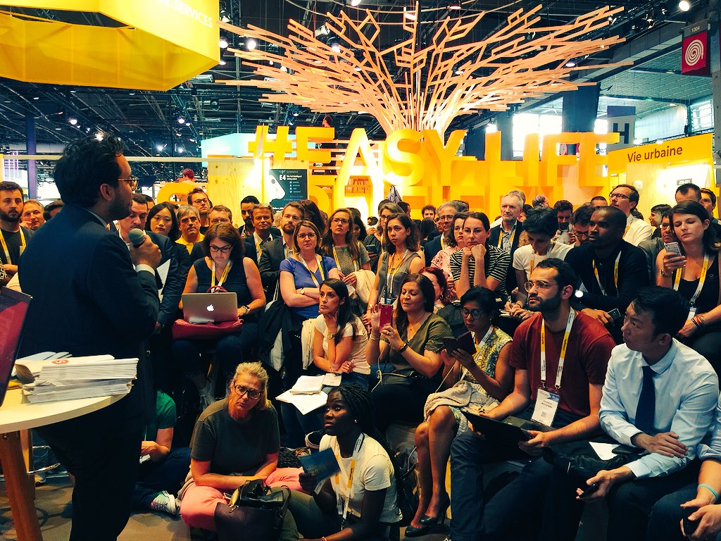 mounir's tweet photo. « Après 6 mois à votre écoute on a identifié les quatre grands thèmes d’action suivants : la simplification, le financement de l’hyper croissance, le recrutement des talents et l’accompagnement à l’international » #ActionsStartUps18
#VivaTech @Bpifrance https://t.co/JrkOlx7IUa