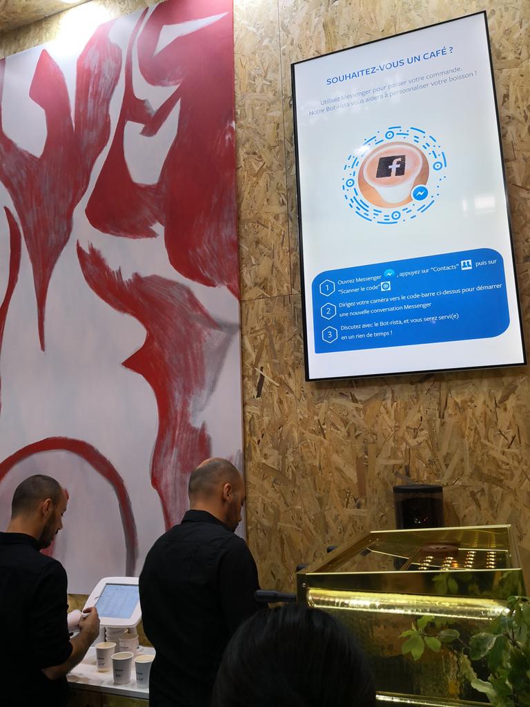 Ju3003's tweet photo. At #Facebook stand in #VivaTech, you can order your coffee via their their #chatbot #Botrista on #Messenger 😍 https://t.co/tNm1CgL0Id