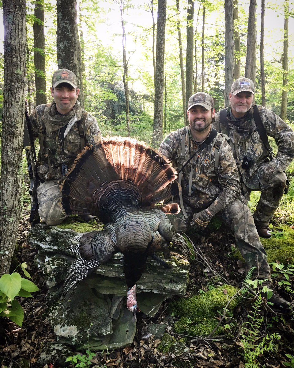 NateHosie's tweet image. Ole Free Fallin @CulpepperJr just let one ride the lighting here in PA! #TurkeyBeFloppin #TagPunched #realtree #realtreepro 🇺🇸🦃