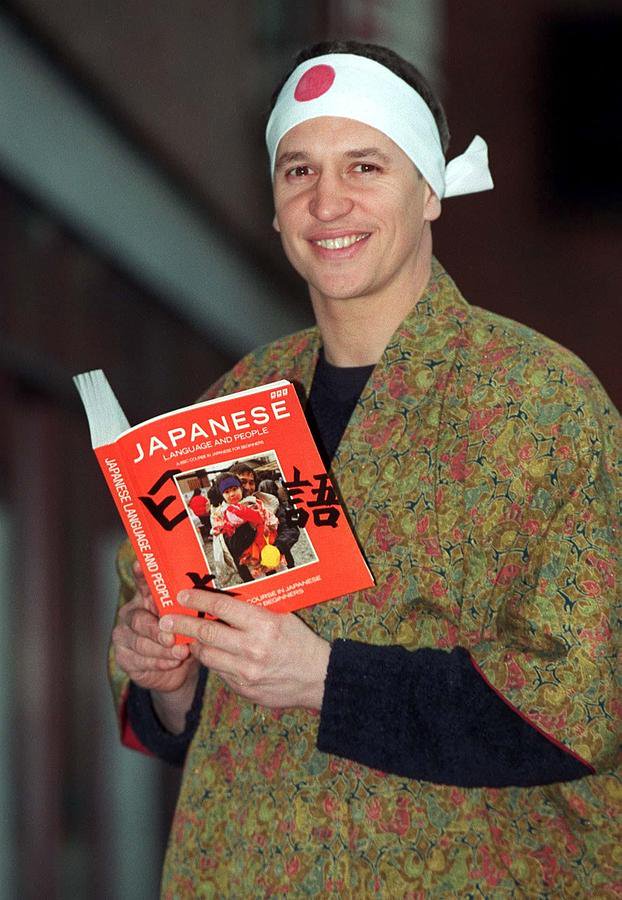 In honour of Andres Iniesta's move to Japan, here's a thread of J.League ex-pats thoroughly enjoying themselves.
