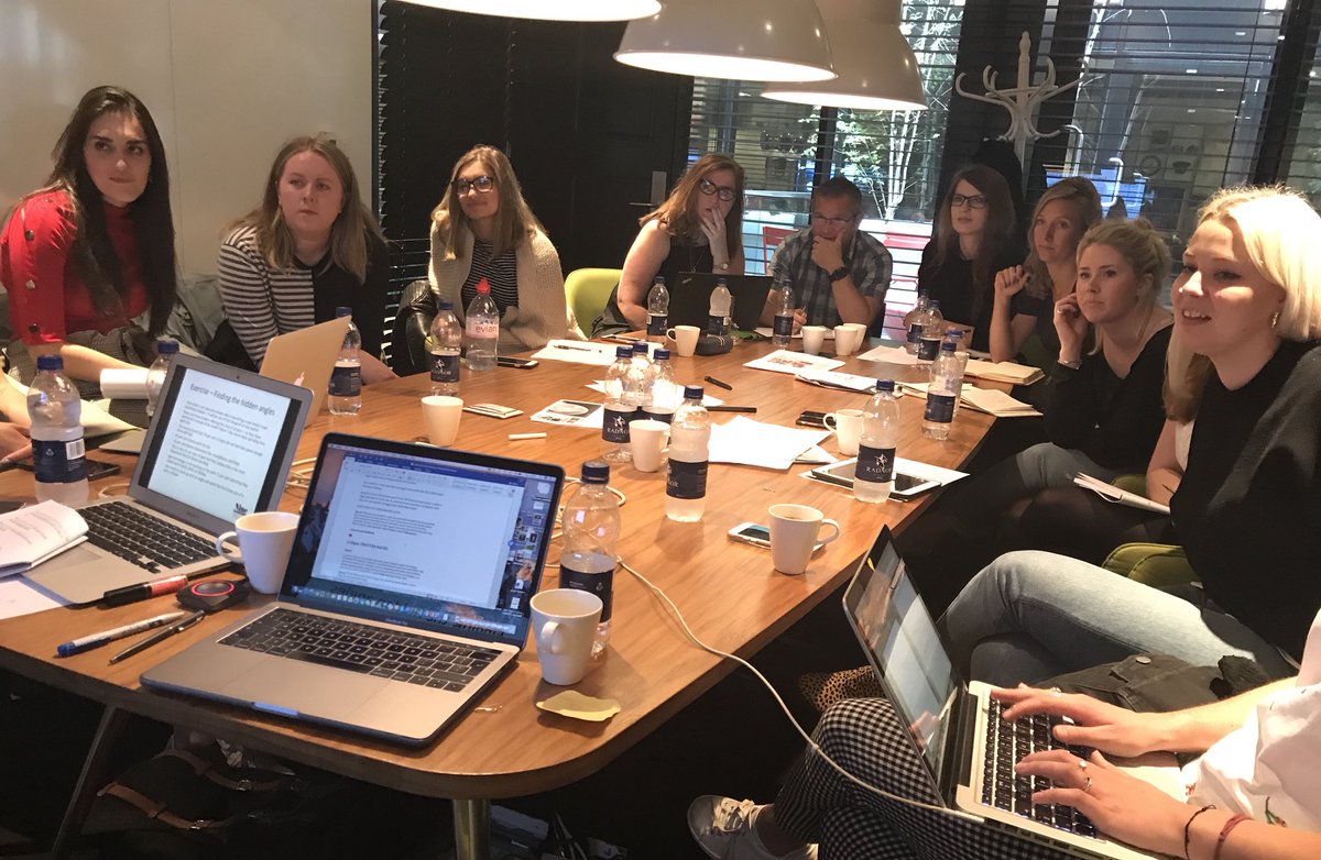 ninemediauk's tweet photo. Our delegates deciding how to write the best press release from the uni we’ve given them. #ultimatePRtraining #thursdaythoughts #PRTips https://t.co/IRpSggFZlA