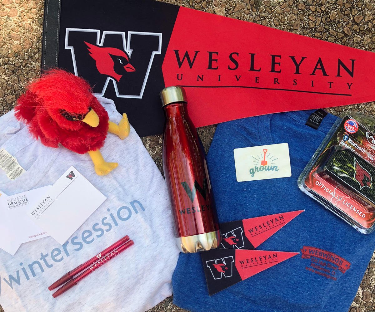 wesleyan_u's tweet photo. Happy #NationalScavengerHuntDay! If you're on campus, join us for a scavenger hunt to win some awesome #WesSWAG! But hurry — you only have until midnight tonight. ⏱️
🔍Details + clues here: https://t.co/iwQIXnDb7K
@wescfa @wesrjjulia @weswings @wes_athletics @wesgls https://t.co/UvOcsjHXbM
