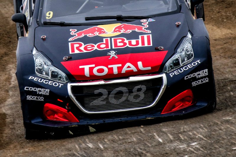 TotalEnergiesAR's tweet photo. Se acerca una nueva fecha del #WRX en Silverstone🇬🇧 y el #TeamPeugeotTOTAL está listo para dar pelea. ¿Repite triunfo Loeb?🤔  ¿Sí o no? #SiyNodeTOTAL 💪🚗💯 https://t.co/KFwp2xZpL7