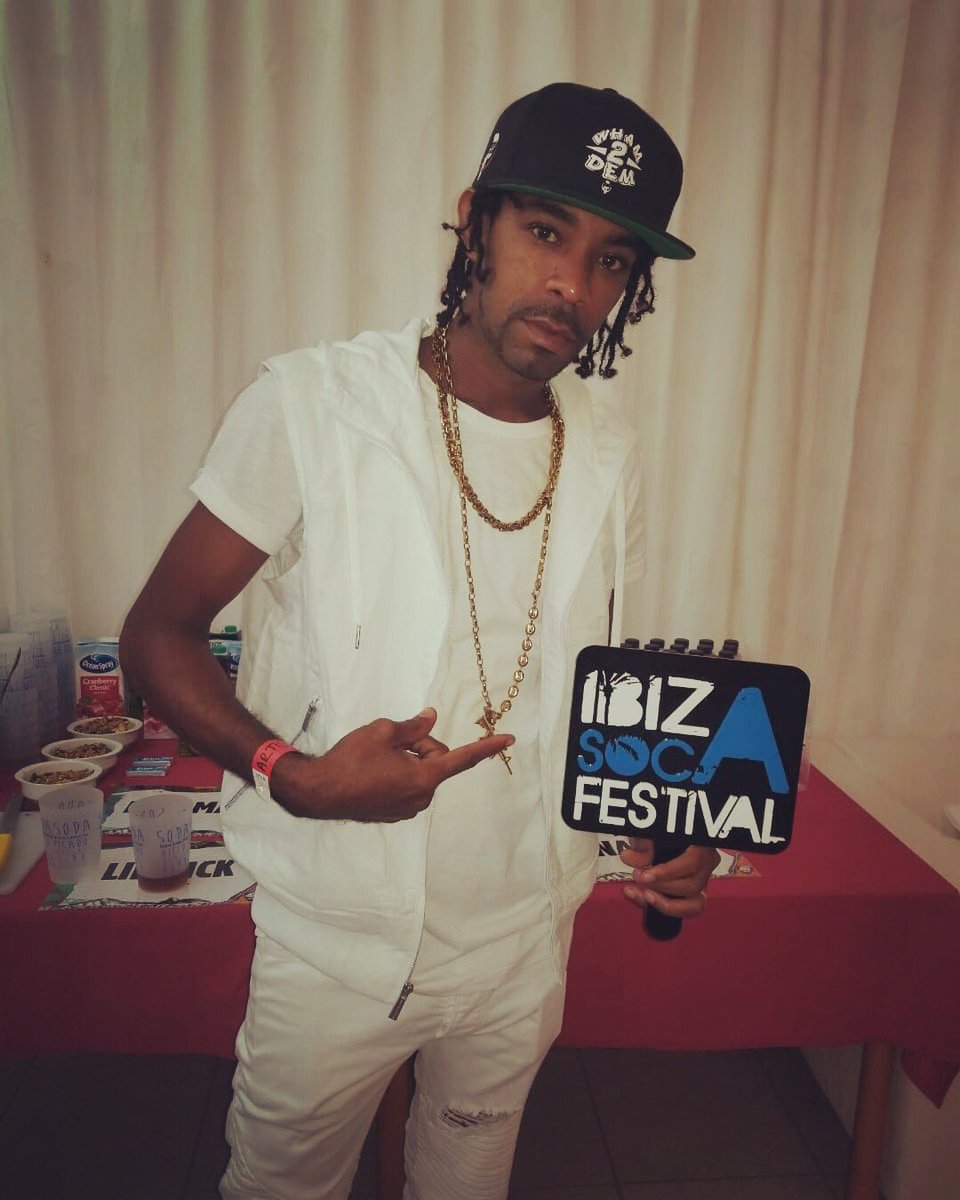 StratoMuzic's tweet photo. @ibizasoca we inside the place‼️ #RickyT #FollowRickyT #IbizaSocaFestival #Ibiza #Soca #FreakyGirls #Sully #PressureBoom #Artiste #SaintLucia #PullItUp #ThrowBumper #NewMusic #Soca #Fete #Vibe #Festival #Dance #StratosphereMuzic #SaintLucia🇱🇨 https://t.co/x7emhAuY6l
