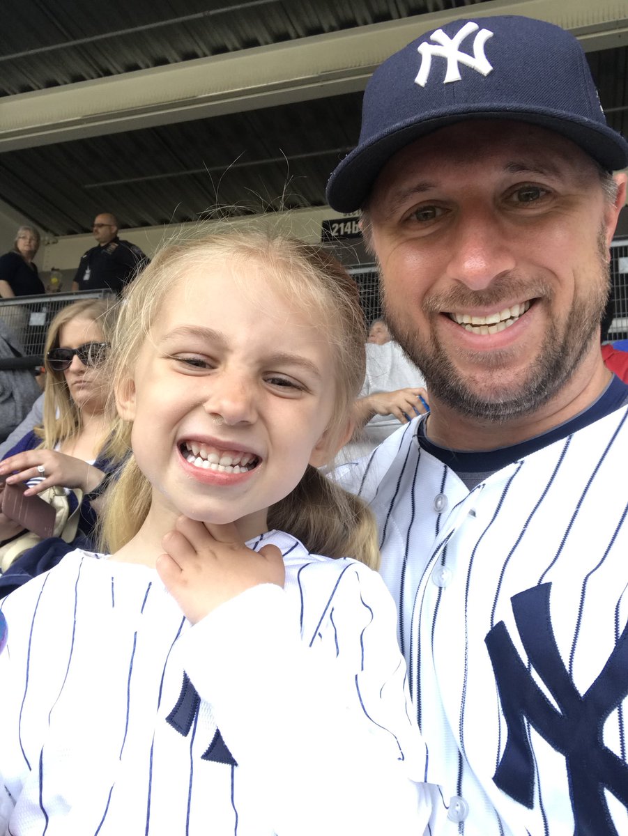 jgrosner's tweet photo. Let’s go Yankees! #mobilizingnyy https://t.co/AK7dfmu2uK
