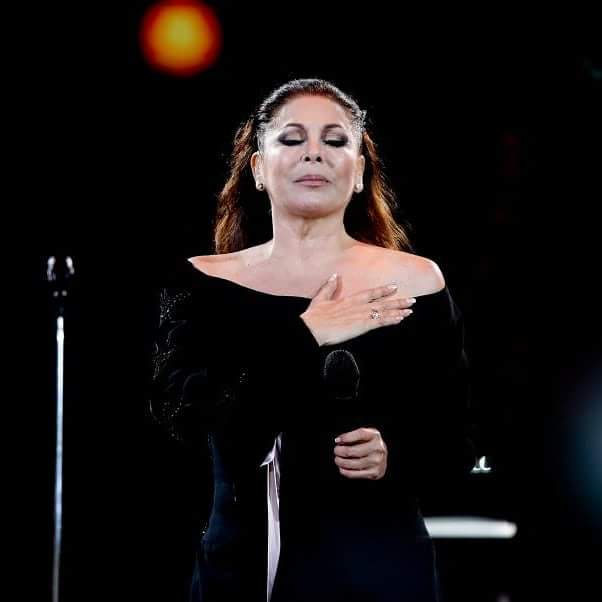 fansip76's tweet photo. #Recuerdo
#Chile2017
#IsabelPantoja
#TQReina
@_ISABELPANTOJA
@IsabelAMiManera
@IsabelPantoja_
@BUENASUERTECLUB https://t.co/ViypOmp1Mz