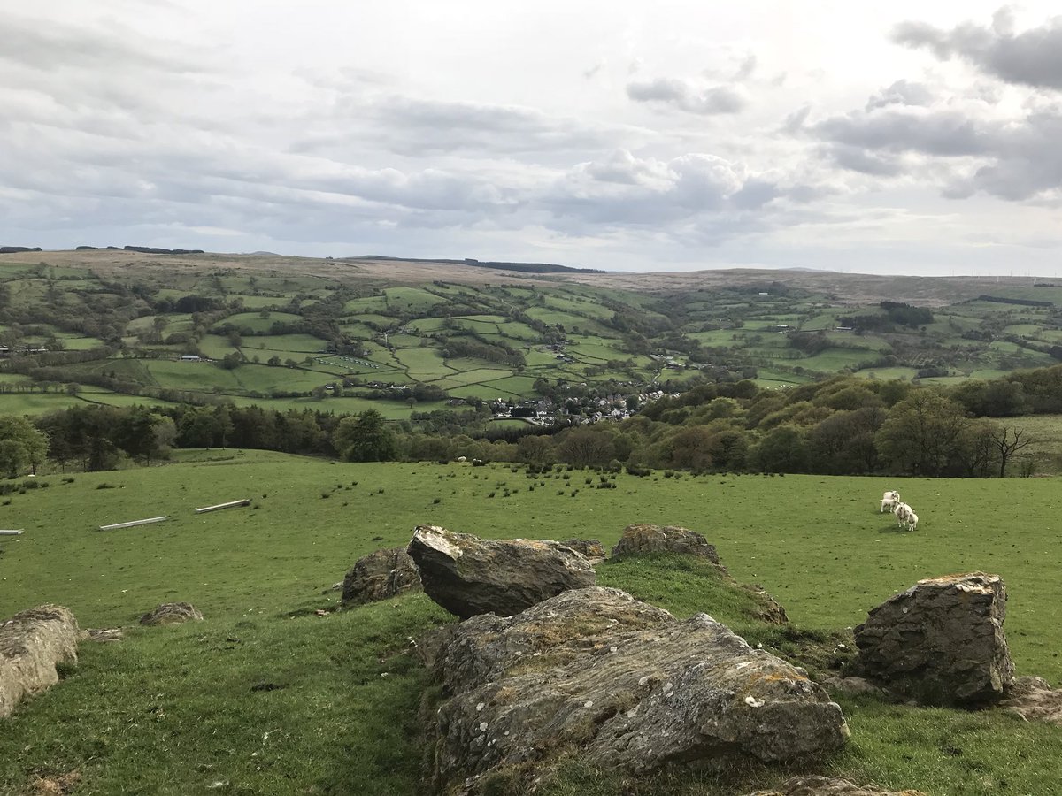 InspAshBrice's tweet image. Great views opposite the house @6pmCLUB. 
A tough climb through mud and brambles logging miles before night shift @6pmCLUB