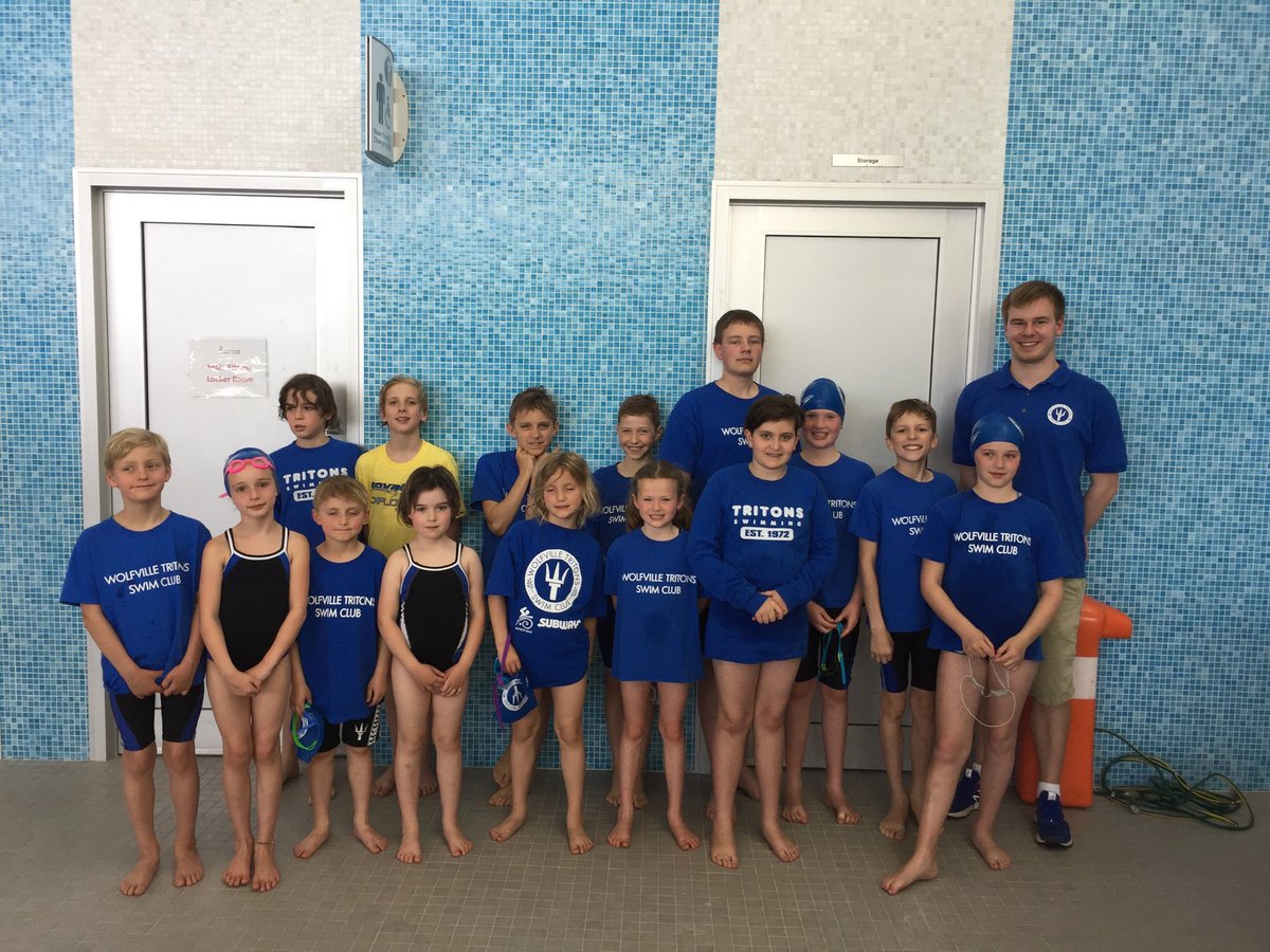 TritonsSwim's tweet photo. Great swimming at the Explosion! Go Tritons!! https://t.co/ZohqPKb3aL