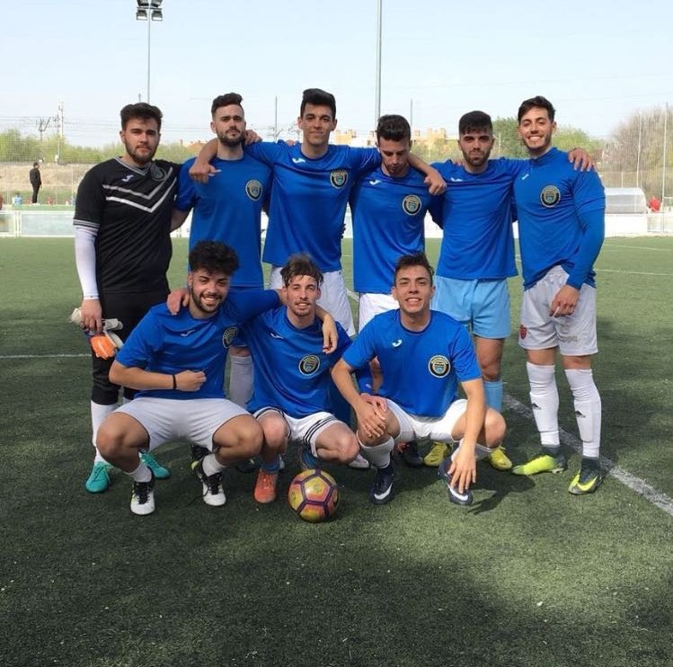 Man_Chillin's tweet image. A los demás haters, y como diría el gran Maradona... ¡Que la chupen, que la sigan chupando! El Chillin termina la temporada con el título de Liga en el bolsillo. ¡Temporadón! 💪🏆