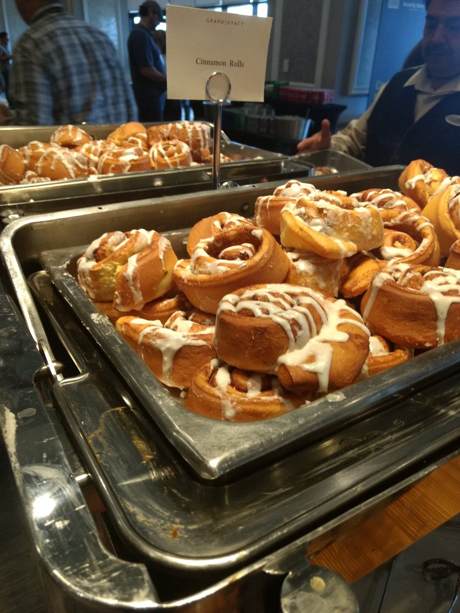 watcher95's tweet photo. #SANSSecurityWest day 2 morning treat is Cinnamon Rolls (and fruit)
#securitymonkey #sugarcoma https://t.co/f4icIJODm5