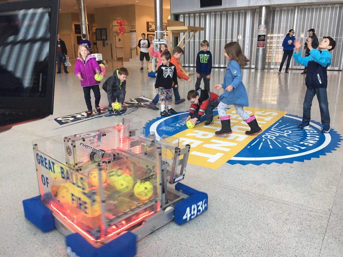 We're having a BALL at the University of Windsor today! <a href="/sci_rendezvous/">Science Rendezvous</a>
