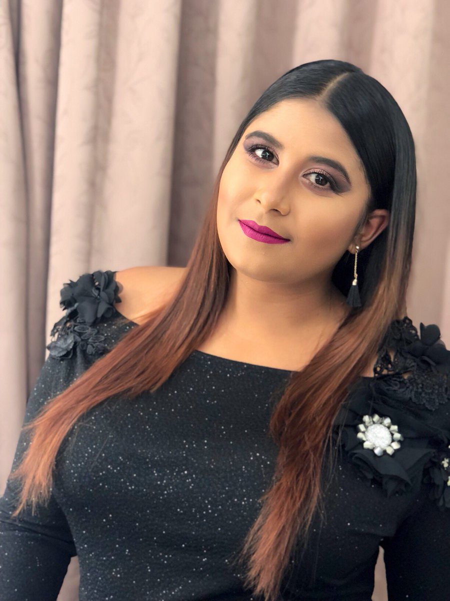 midhu_adam's tweet photo. Makeup by me for @lamha_latheef For Maldivian idol S3 grand finale
Hair styling by @sajna_ibrahim
#MaldivianIdol #Heatmvs https://t.co/RNt0WDFNq8