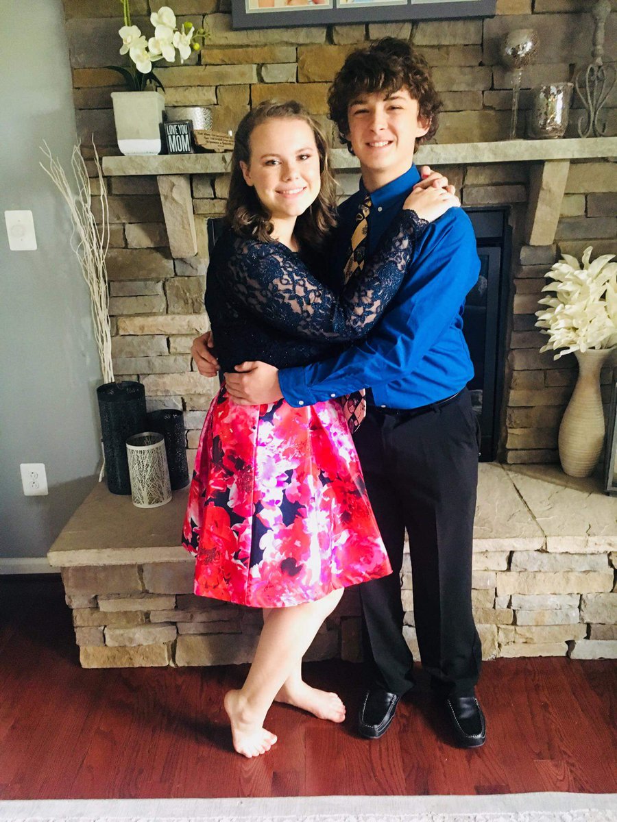 Lora Cheek tweet media