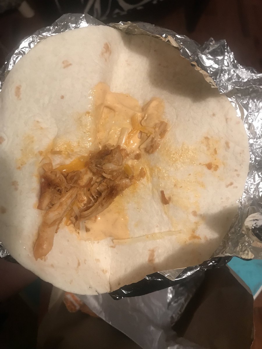 KayTrezz's tweet photo. 😯 quesadilla is really done right. Thanks @tacobell  Keep having this issue here. https://t.co/sOVhi18I1P