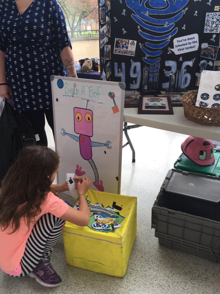 Come and build your own robot with us until 4 at the CAW Student Centre! @ScienceUWindsor <a href="/sci_rendezvous/">Science Rendezvous</a>
