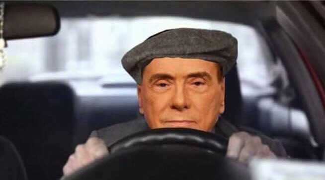 On_court27's tweet photo. Quando sei di fretta per andare a fare un governo e ti trovi il vecchio con il cappello😂 https://t.co/2ljes6c4Yl