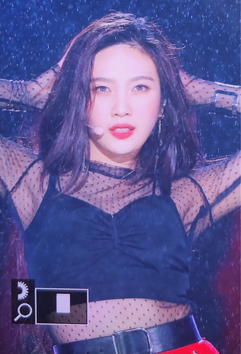 Pumpkin960903's tweet photo. 180512 #조이 https://t.co/fuiUmVAaEh