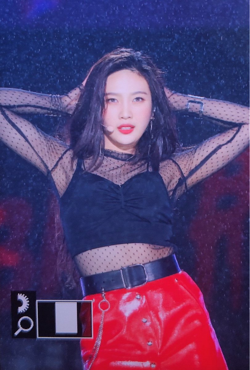 Pumpkin960903's tweet photo. 180512 #조이 https://t.co/fuiUmVAaEh