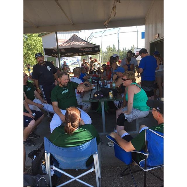 spnslopitch's tweet photo. Its better at the ballpark
.
#NationalPhotos #heyalberta #heyleduc #justplayslopitch #spn #spnnationals2018
.
⚾ 🇨🇦 🚀 🍺 ⚾ ⚾
.
Have you registered for the 2018 National Championships taking place on August 2-6 yet? Follow the link in our bio to reg… https://t.co/BukLpsOLvF https://t.co/UFR1szD9hS