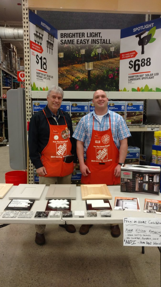 doucettehdi's tweet photo. SM Dave with SC Jonathan in Watertown store 2602 writing up self Gen appointments.
@HDINewEngland @MarkScalfani https://t.co/Qj2iJE7ad4