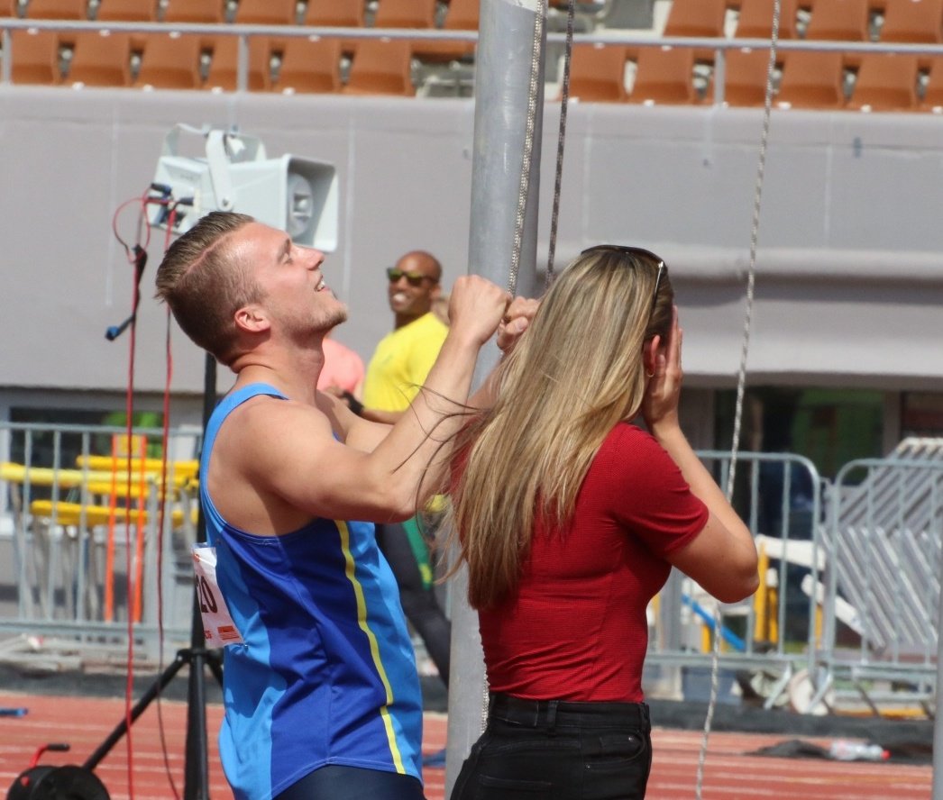 AtletiekLive's tweet photo. Prachtige ontlading bij  @LarsTimmerman ! Werpt de speer naar 78.04 (!) &amp; de winst voor @phvught #NKteams https://t.co/Vs8g2EUQvJ