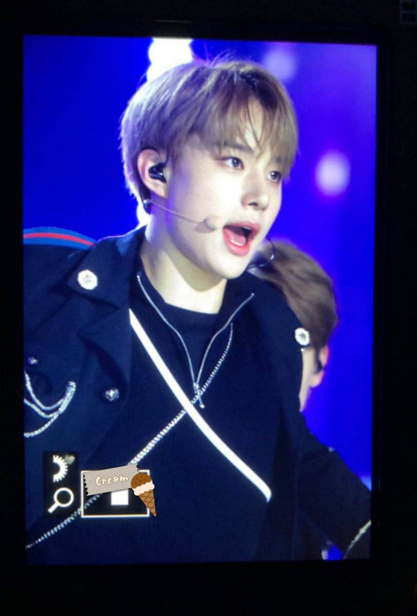 cream__9802's tweet photo. 180512 드림콘서트 preview 
#JUNGWOO #NCT #NCT2018 #정우 https://t.co/s6xUK5a7rQ