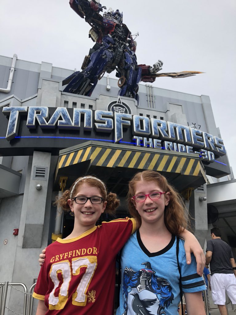 naomiandeliza's tweet photo. @SMESSTEAMTEAM #autobots https://t.co/feQNbhiZk5