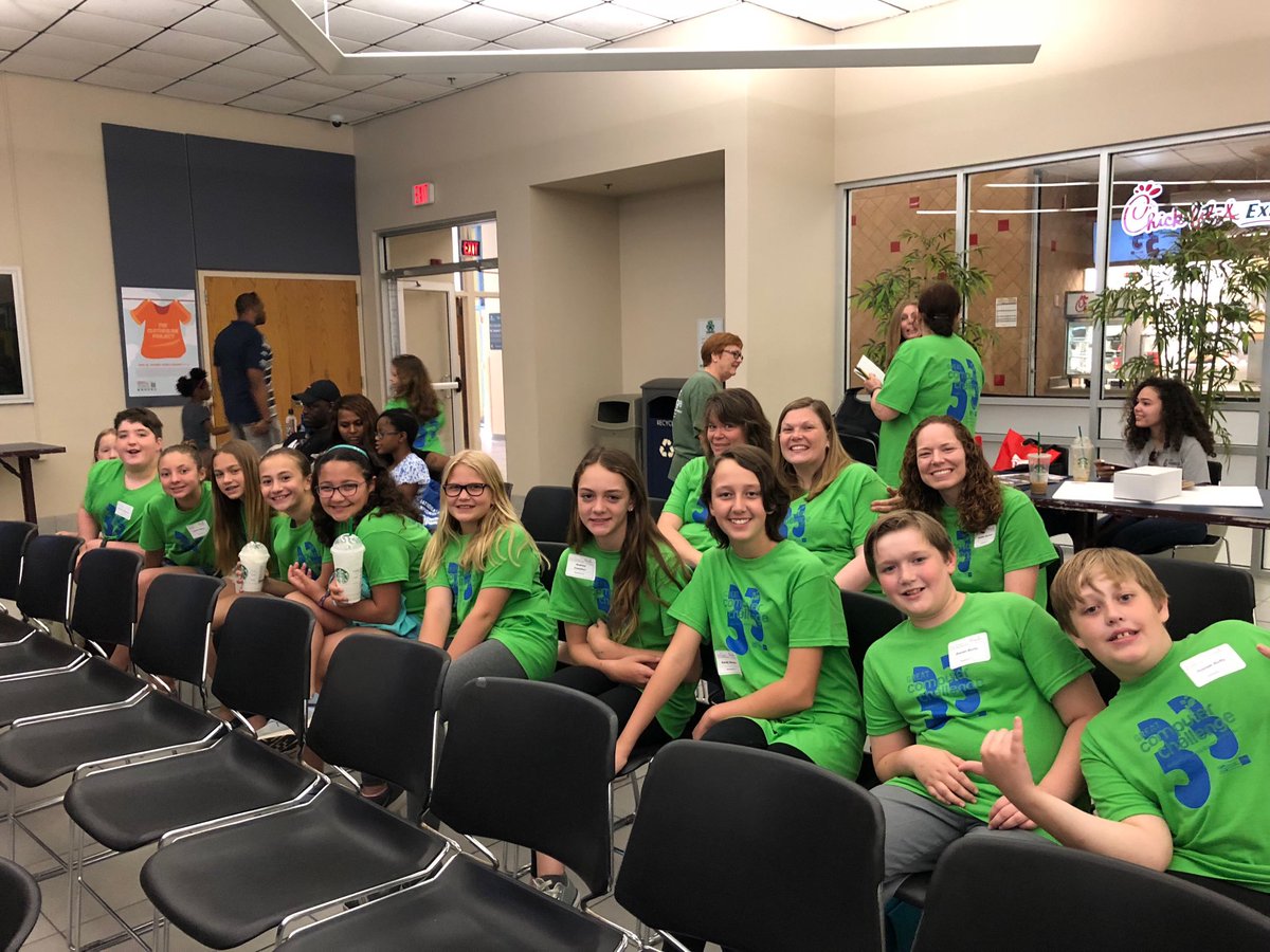 angelapyrtle's tweet photo. Getting ready for GCC...exciting!@WSESSmithfield #WestsideBestside https://t.co/zuUAh7Pywg