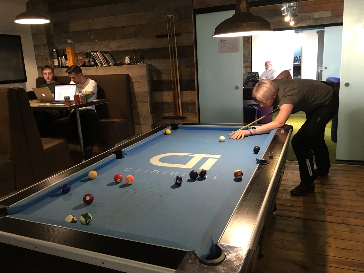 pdjohnson's tweet photo. Not all sprint sprint sprint @RAKESH_JAMES vs @rachel_norfolk #DrupalSprints https://t.co/5fuMbZCJ6y
