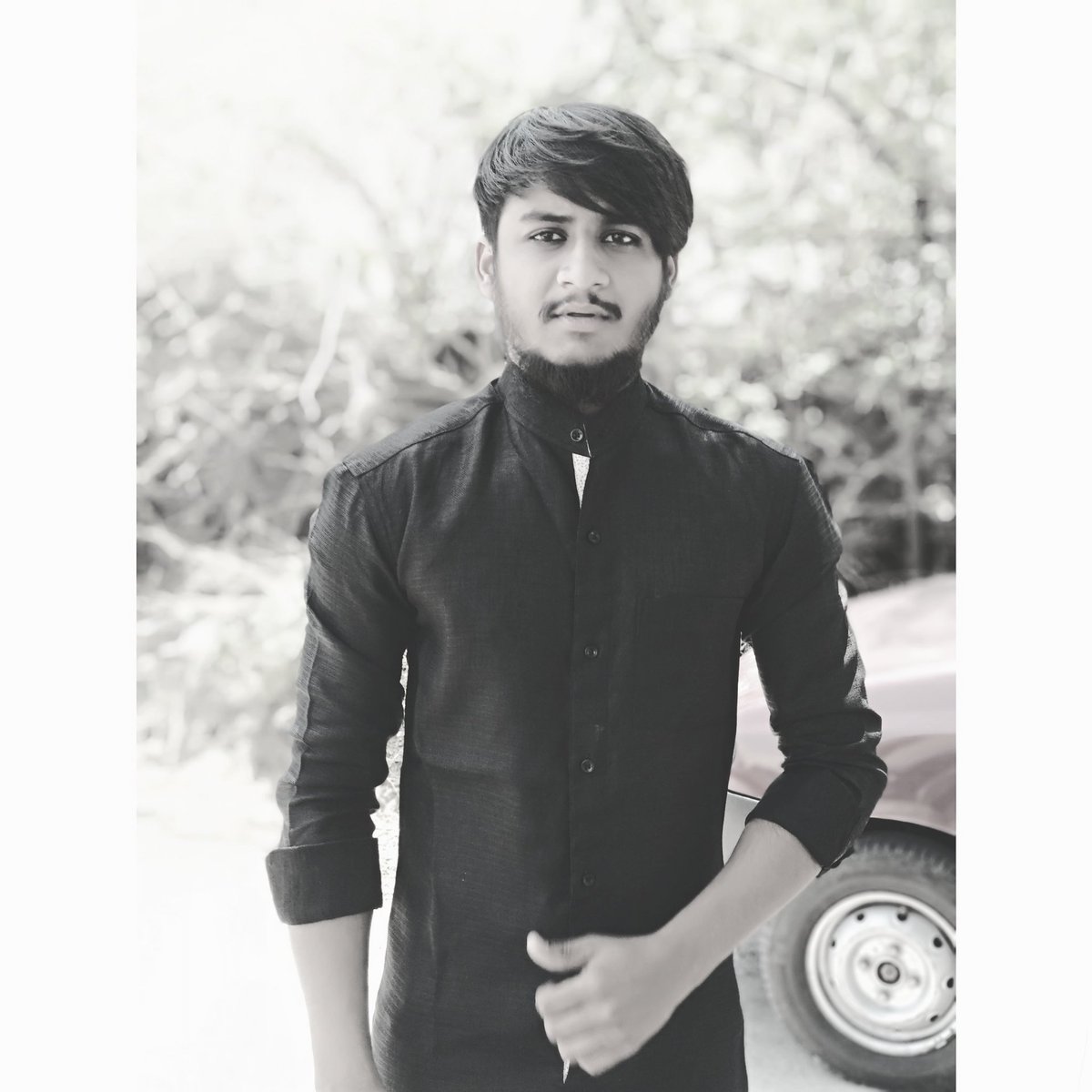 sabernadaf's tweet photo. #NewProfilePic https://t.co/U28XB94x0y