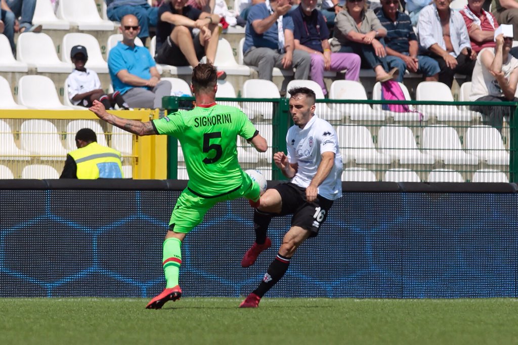ProVercelli1892's tweet photo. Il primo tempo di PRO VERCELLI-@TernanaOfficial nelle 📸📸 del nostro @Iguan89 #PrvTer 1-0 https://t.co/kbNCbAnG7z