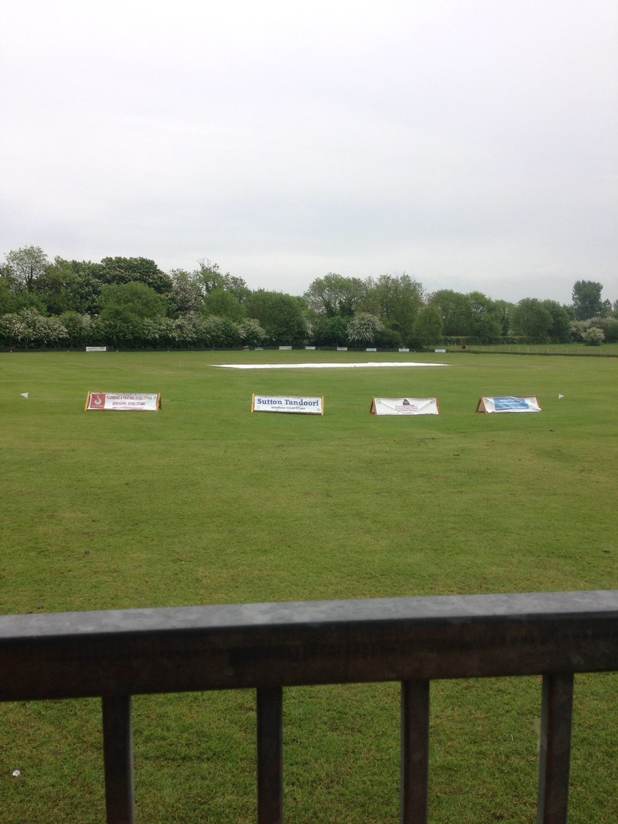 SuttonCCcambs's tweet image. --RAIN STOPS PLAY--
1st XI Field first and had Burwell 3rds at 42-4 after 15.1 overs.
Great Bowling from 
@Teddy_boy84 
@RyanBowles4 
J Gradwell 
@bostonjack1412 
......oh and we won't forget the Lewis Foyle slip over #useless #Suttoncc #dotheraindance