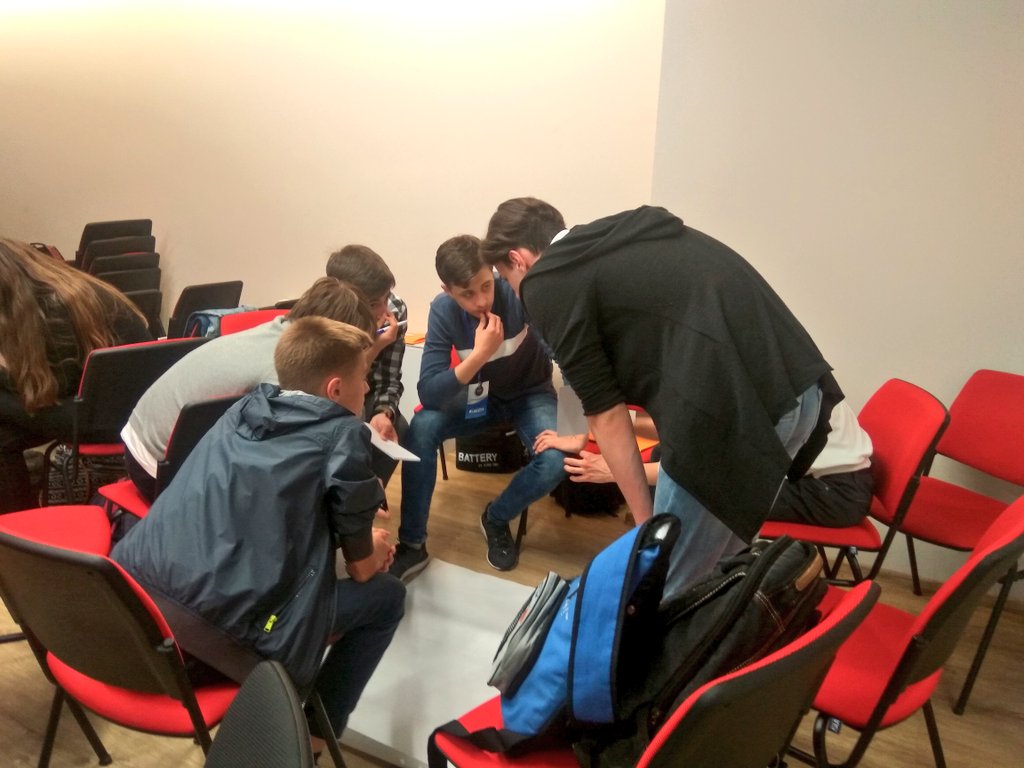 drupalmoldova's tweet photo. We are at the @YouthSpeakForum  Moldova helping the youth creating awesome projects using technology to shape education! #MakingChange https://t.co/wfGf2Xq2vM